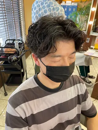 パーマ 飯泉/メンズカラー ツイスパ/メッシュのヘアスタイル