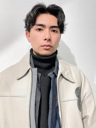 ショート カラー パーマ メンズ スパイラルパーマ 🌐hina⭐️のヘアスタイル