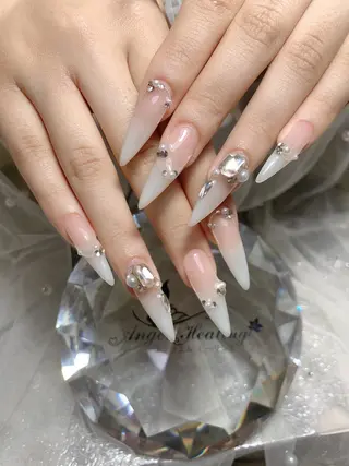 ネイル エンジェル ヒーリング 矢場町店のネイルデザイン