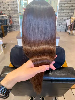 ロング Uni.所属・地毛風ストレート/ 髪質改善/榎本流行のヘアスタイル