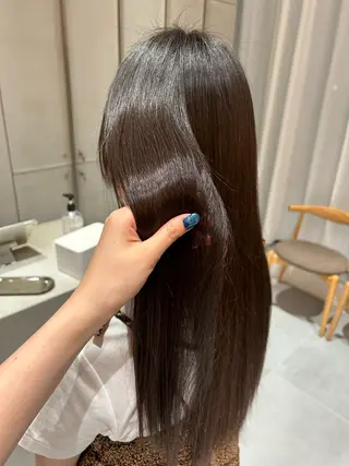 ロング 風香🪼レイヤー カット/艶カラーのヘアスタイル