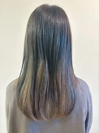 セミロング カラー 古川 琴美のヘアスタイル