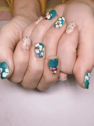 ネイル miu miu大塚店所属・miu miuのネイルデザイン