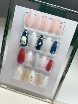 ネイル 細谷 明日香のネイルデザイン