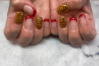 ネイル ネイルリボン 受付スタッフのネイルデザイン