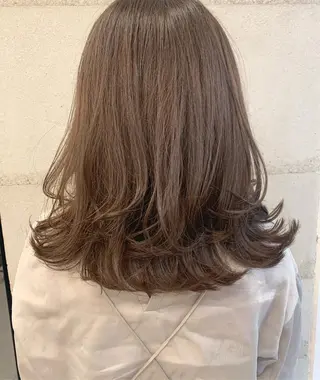 ミディアム カラー 透明感/オリーブ/ グレージュ/YUKAのヘアスタイル