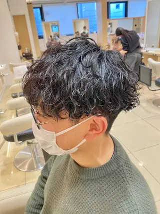 ショート パーマ メンズ メンズ特化型美容師 栗山勇人のヘアスタイル