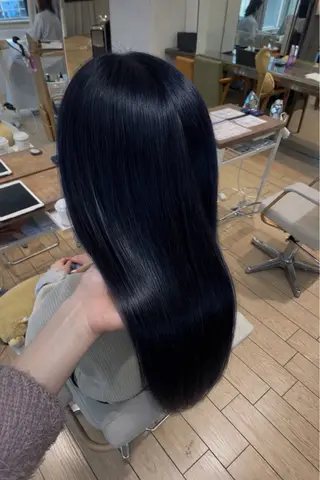 ロング AFLOAT/ 蛭田 美玲のヘアスタイル