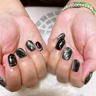 ネイル The Best Beauty受付担当のヘアスタイル