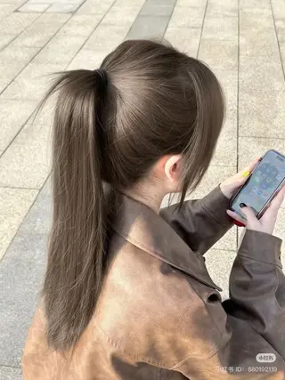 ロング カラー 透明感カラー グレージュ/あいのヘアスタイル