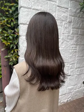 ロング カラー カジュアルを女っぽく 𝗮𝘆𝗮𝗰𝗼のヘアスタイル