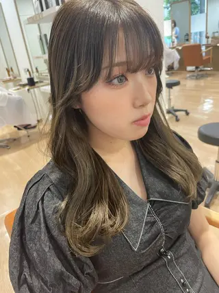 カラー nia所属・柔らかブラウン/栄/ tomitaのヘアスタイル