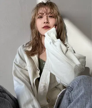 ミディアム カラー パーマ ヘアアレンジ 透明感カラー🫧🌈 似合わせカット✂︎のヘアスタイル