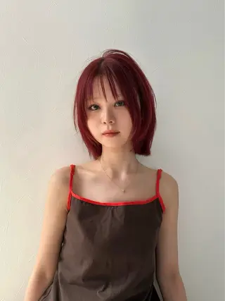 ミディアム ミルクティーベージュ outaのヘアスタイル