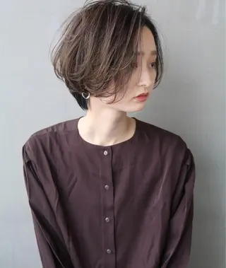 ショート カラー SALOWIN梅田茶屋町店所属・ウルフレイヤーカット /チヒロのヘアスタイル