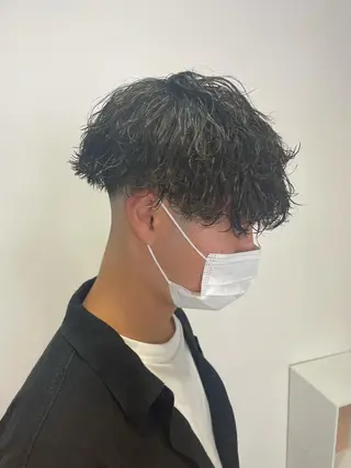 ショート パーマ メンズ メンズパーマのプロ 川野翔太のヘアスタイル