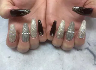 ネイル ネイルリボン 受付スタッフのネイルデザイン