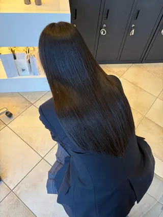 ロング 🐰根本 姫音｜ 淵野辺カラー🤍🫧のヘアスタイル