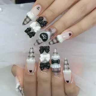 ネイル Mio_ Noiranailのネイルデザイン