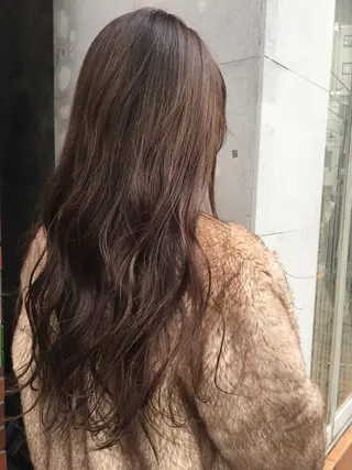 ロング カラー volta∞knot所属・狩野 羅夢のヘアスタイル