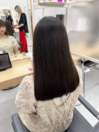 セミロング カラー 半個室サロンyoures hair 髪質改善トリートメント東新宿店所属・榊原竜弥 髪質改善/美髪作りのヘアスタイル