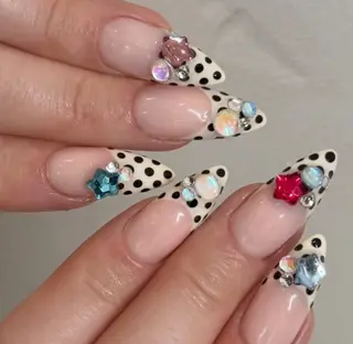 ネイル NiJi Nailsのネイルデザイン