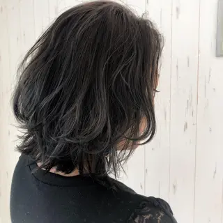 ミディアム カラー ボブ/透明感カラー 🤍永田真穂のヘアスタイル