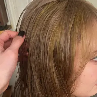 ロング カラー レイヤー/ベージュ mikuのヘアスタイル