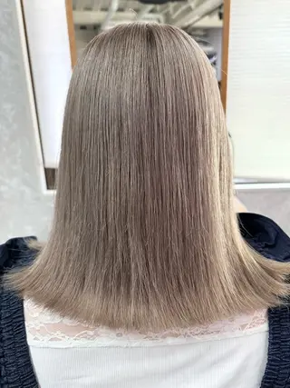 ミディアム 横田 ひかるのヘアスタイル