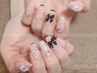 ミディアム Diamond 🚢のネイルデザイン