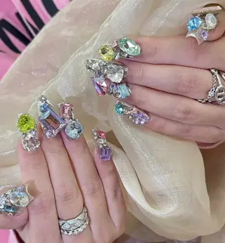 ネイル LEDアイラッシュ ∩_∩アオイのマツエク・マツパデザイン