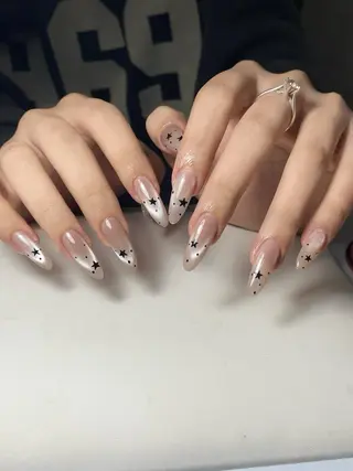 ネイル LETHI LINHのネイルデザイン