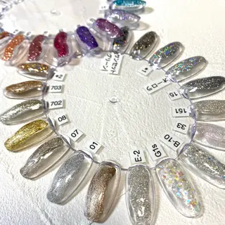 ショート カラー パーマ ヘアアレンジ メンズ キッズ ネイル マツエク・マツパ アイブロウ 今福鶴見ネイル 8(ｴｲﾄ)のネイルデザイン