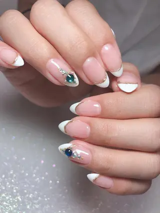 ネイル Flowerネイルサロン所属・. yukiのネイルデザイン