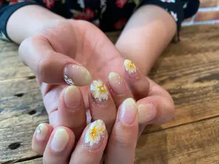 ネイル 佐藤  悠子のネイルデザイン