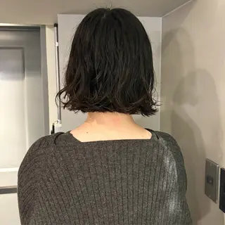 ミディアム 伊藤 愛里のヘアスタイル