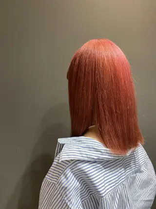 ミディアム INORI /フェイスレイヤーのヘアスタイル