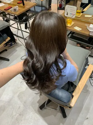 ロング カラー eto所属・akira𝜗𝜚 ꙳.*‬透明感カラーのヘアスタイル