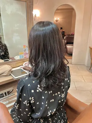 ロング パーマ 前平 友慈のヘアスタイル