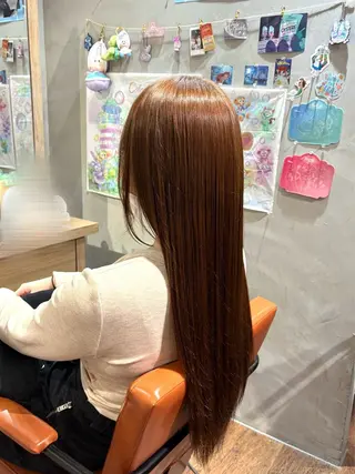 ロング カラー ヲタクに美容室は難しい。～アニメ、アイドル、サブカルを愛するヲタサロンだった件～所属・ヲタ件。/カラー🌷 ヨナのヘアスタイル