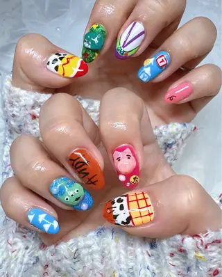 ネイル 高島 夏海のネイルデザイン