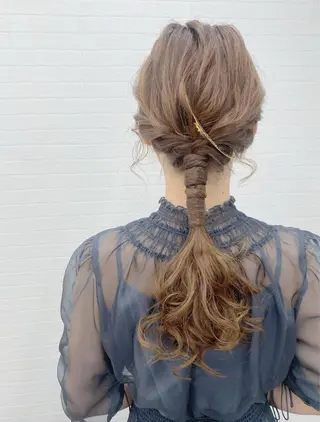 ロング ヘアアレンジ GRANLUSSO 〜グランルッソ駅前店所属・木口 嘉美のヘアスタイル