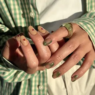 ネイル lamp nail modelのネイルデザイン