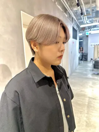 ショート カラー ベージュ🧸🤎/ブ リーチ/あかね🕊️のヘアスタイル