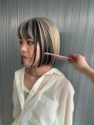 ショート カラー wewe: momoeのヘアスタイル