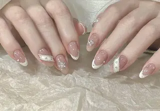 ネイル MoonHi Nail Salon所属・MoonHi Nail 朝霞台のネイルデザイン