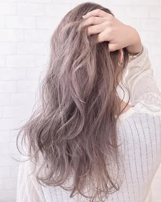 セミロング WATARU🔥/ 外国人風ハイライトのヘアスタイル