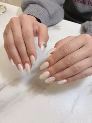 ネイル さき🌼 堺筋本町ネイルサロンのネイルデザイン