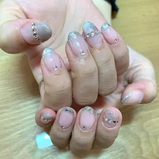 ネイル GO TODAY シェアサロン 表参道Colore店所属・K. Ayanaのネイルデザイン