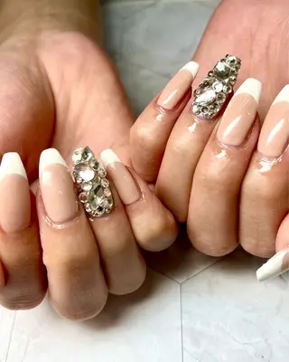 ネイル Queennail 北堀江megumiのネイルデザイン